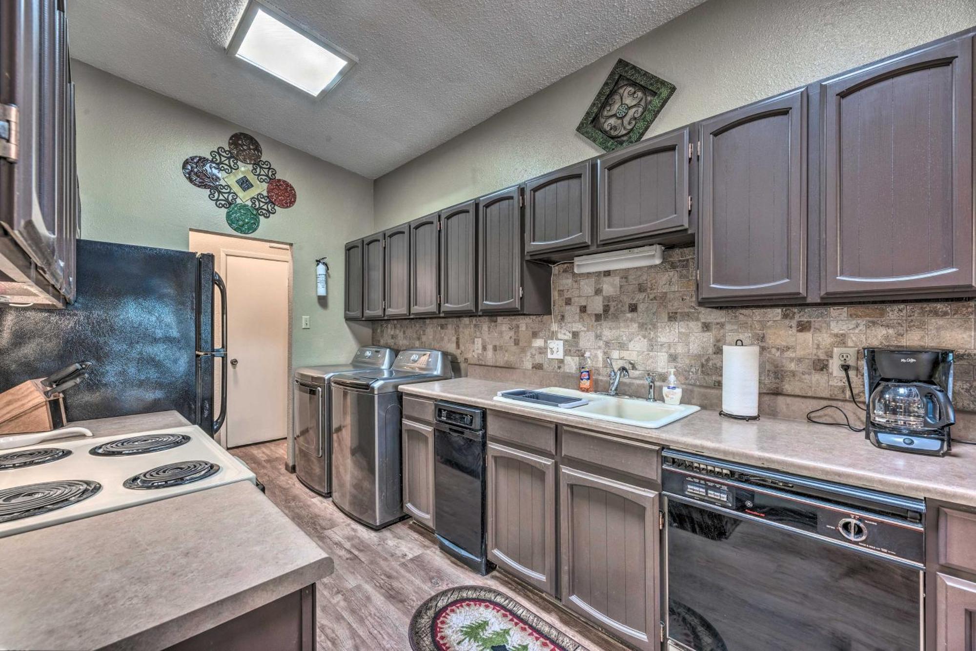 Alto Condo With Deck 2 Mi To Ruidoso Winter Park! 外观 照片